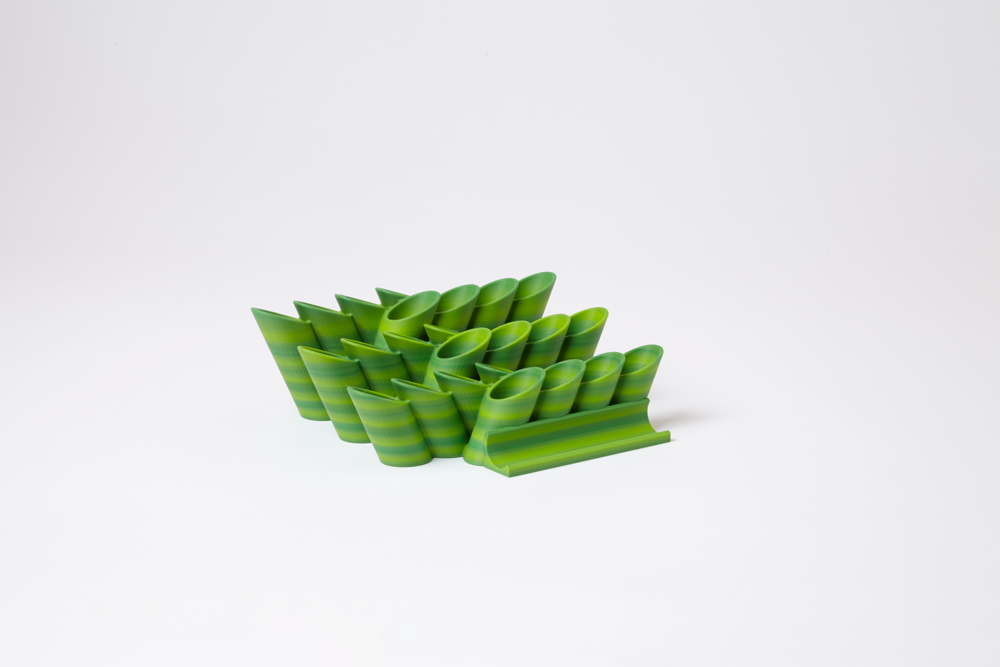 Bouquet Pre-Roll Display – Holds 25 Tubes (22mm Diameter)