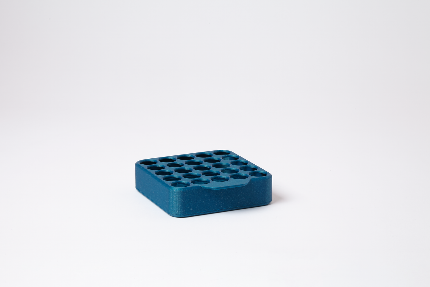 Grid Pre-Roll Display – Holds 25 Tubes (22mm Diameter)